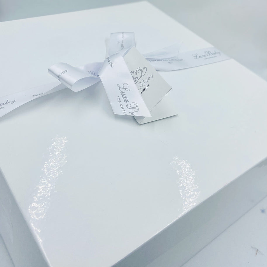 Lyra Spring 3-pc Bouquet Gift Set in a Box